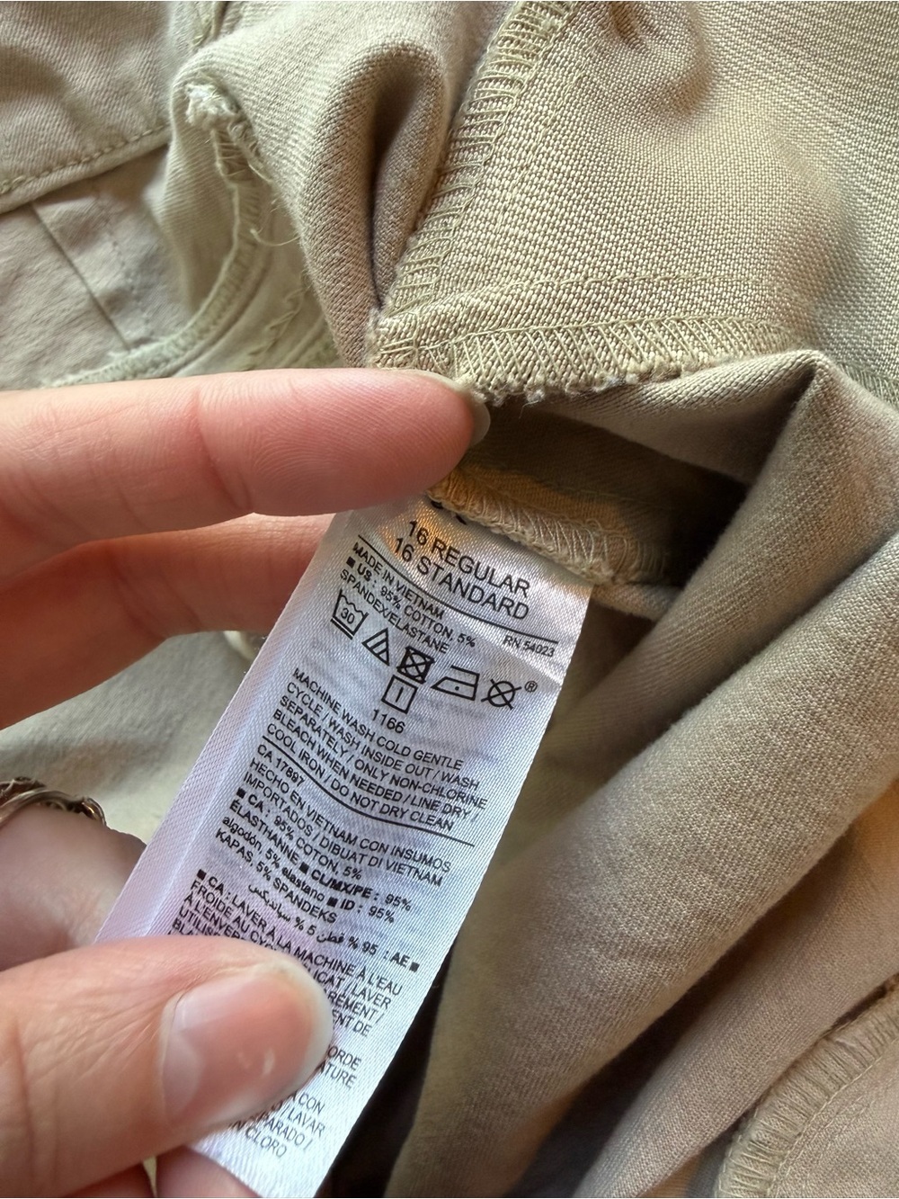 Maternity pants bundle - Picture 4 of 13